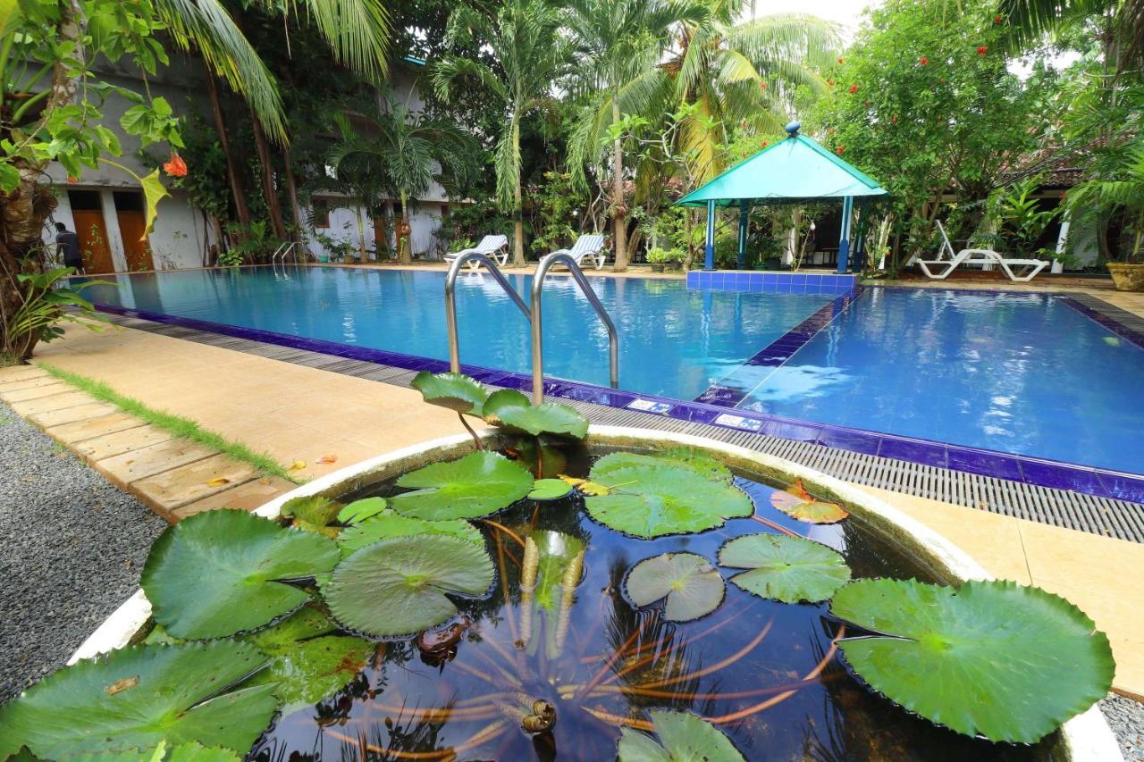 Hotel Susantha Garden Bentota Exterior photo