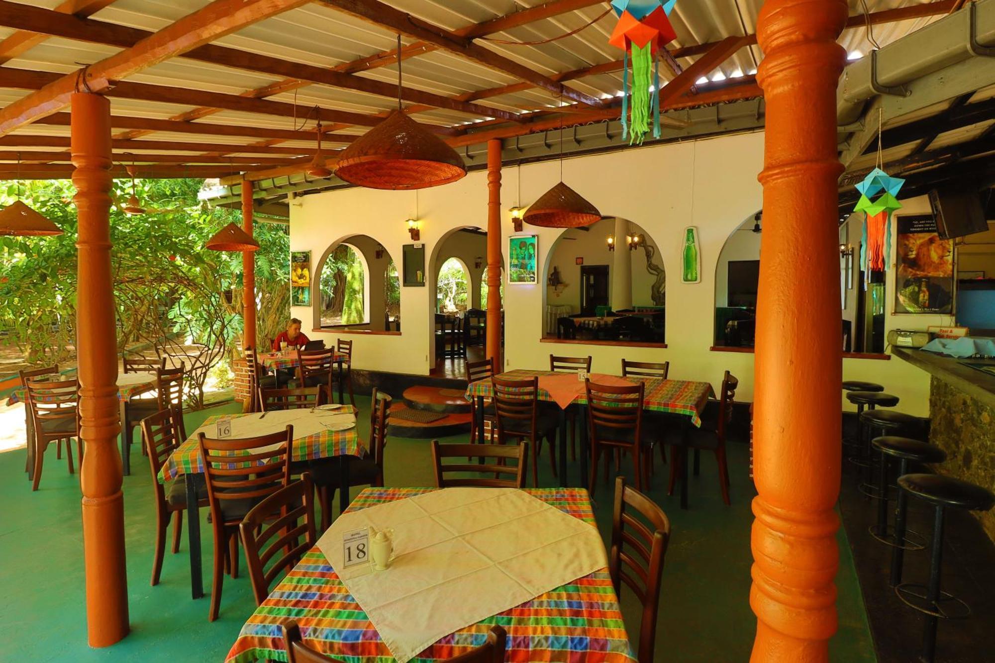 Hotel Susantha Garden Bentota Exterior photo